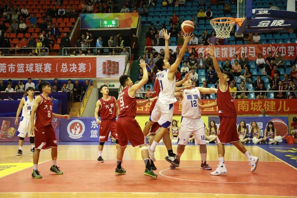 巴黎圣日耳曼VS阿斯顿维拉直播_巴黎圣日耳曼VS阿斯顿维拉无插件高清免费直播_昨日拿下4胜+欧冠4连胜！信心欧冠强